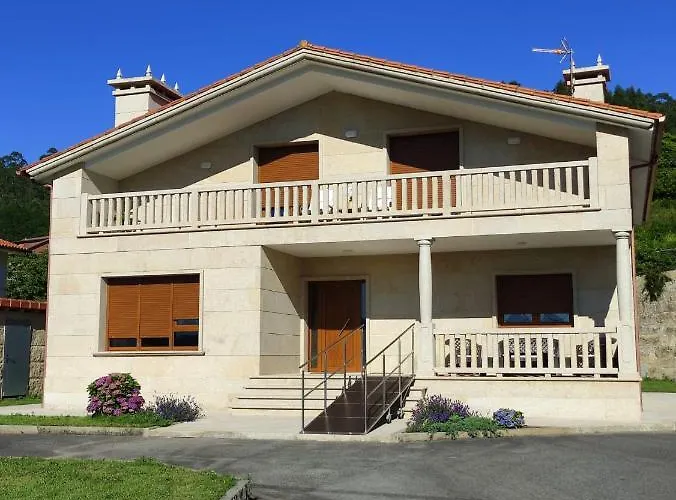 Tito Gómez Meis Casa de Férias